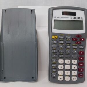 Texas Instrument TI-30X IIS Scientific Calculator School Solar‎ Battery Tested